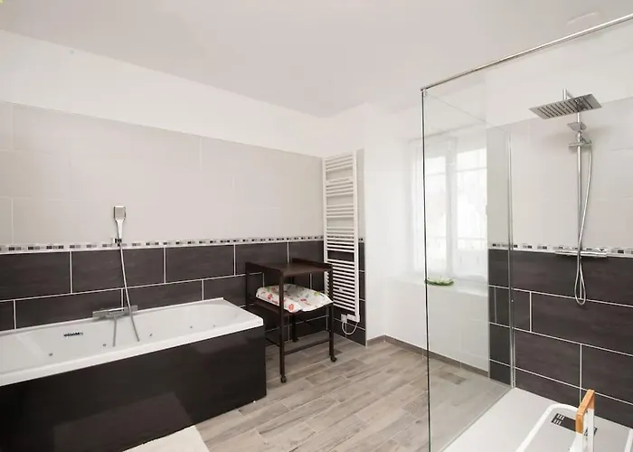 Comme Chez Soi En Champagne Fromentieres (Marne)